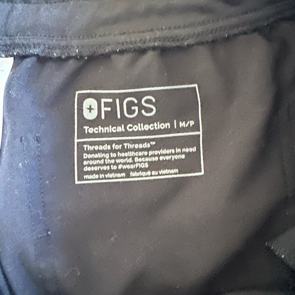 FIGS Scrubs Black Jogger - Picture 2 of 6